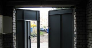 Купить гаражные ворота распашные Каменск-Уральский, цена от 3843 руб.
